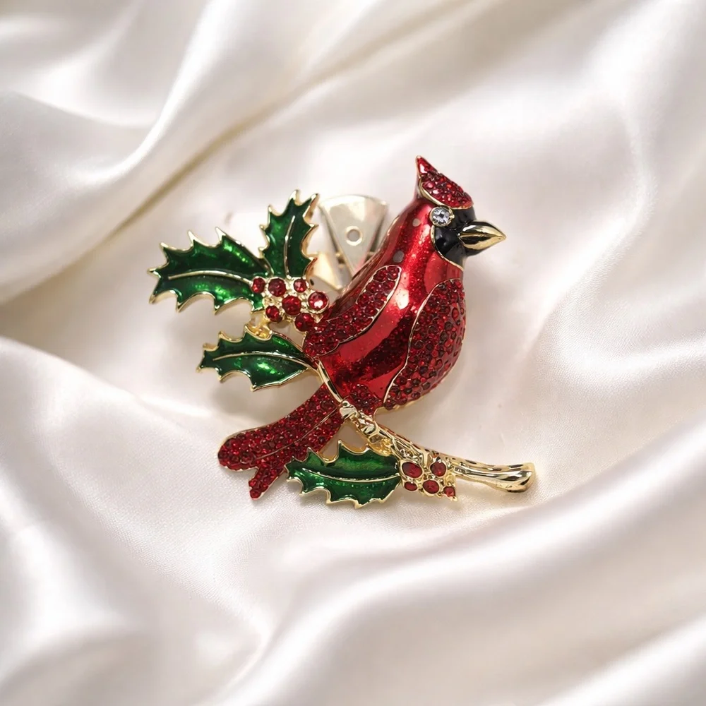 Napier red cardinal On an Holly Berry Branch Brooch/Pin